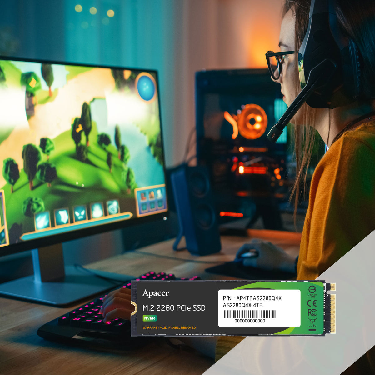 Apacer AS2280Q4X — product lifestyle shot
